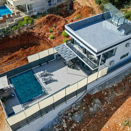 Villa Hanli 1 *