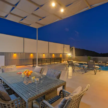 Villa Hanli 1 *
